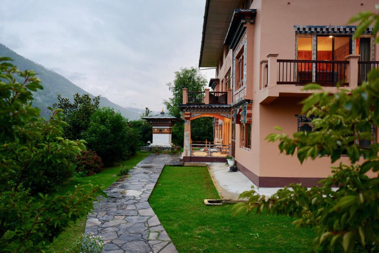 Taktsang Village Resort Paro Luaran gambar